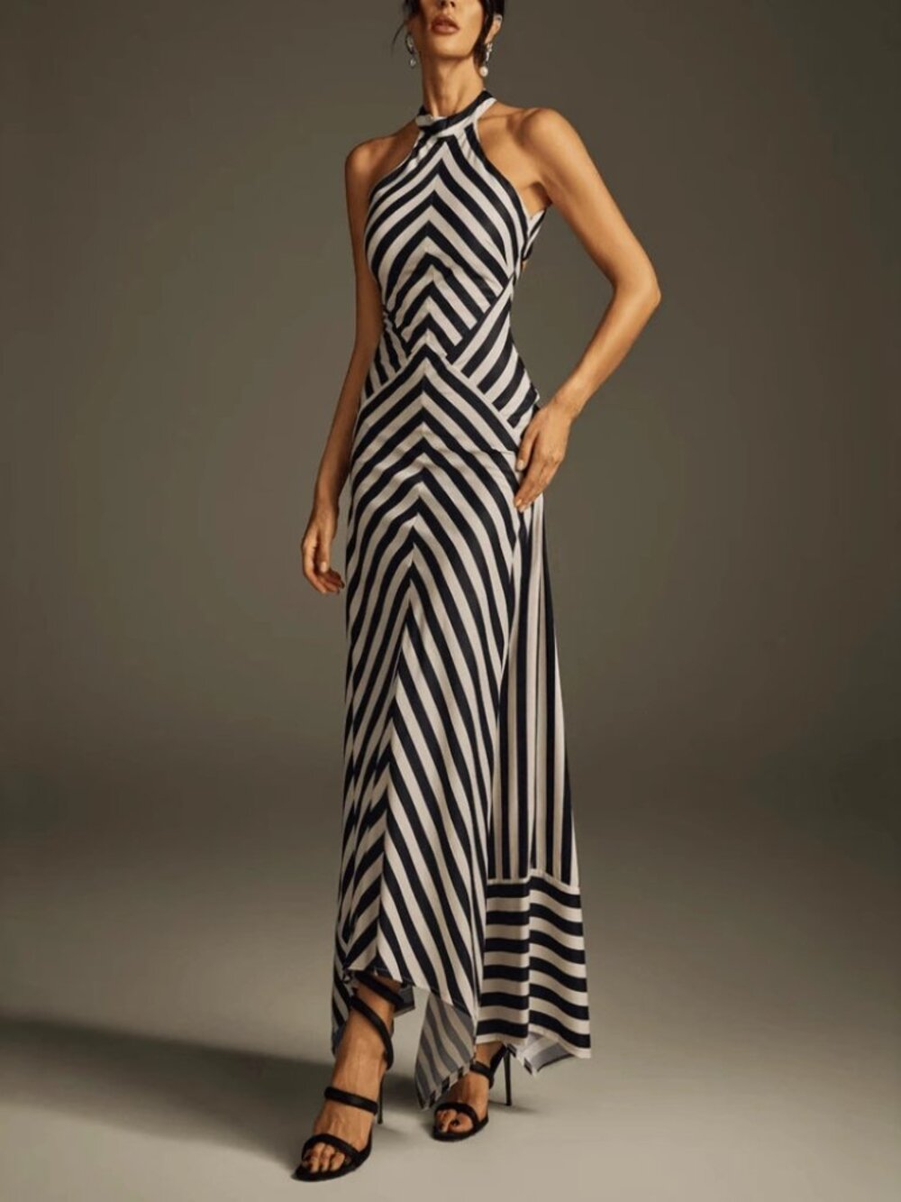 Women's Zebra Print Backless Maxi Dress - Picture 2 of 6